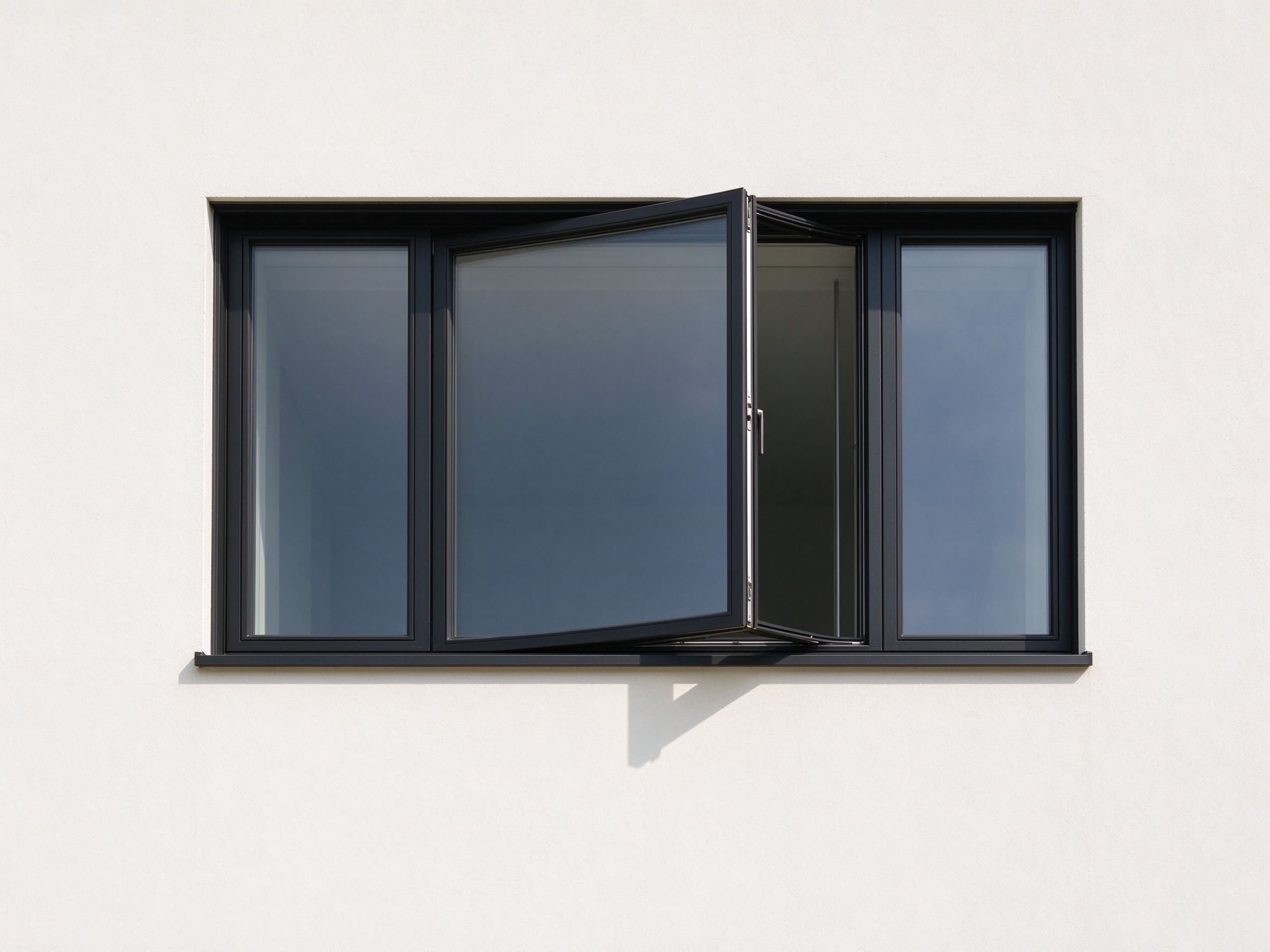 Outward opening aluminium casement window thermal break